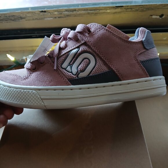 Freerider shoes - Picture 3 of 3